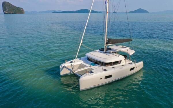 Lagoon 42 - Yacht Charter Croatia