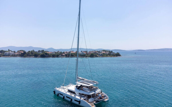 Lagoon Sixty 5 - Yacht Charter Croatia